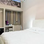 Πανσιόν In Ματέρα